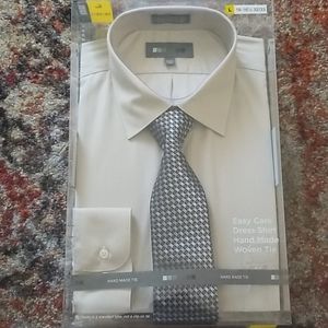 NWT. Dress shirt with hand made woven tie
